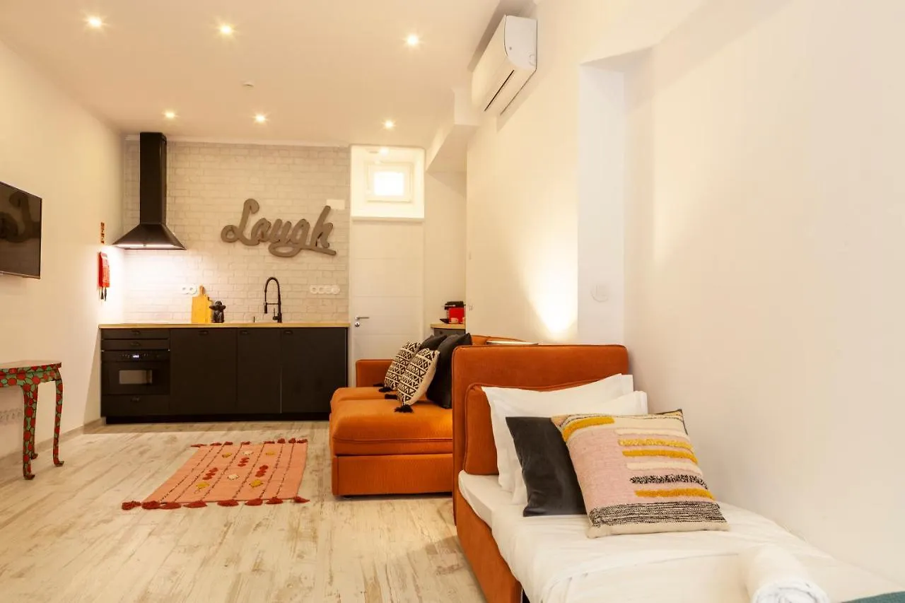 Lisbon Chillout Apartments 0*,